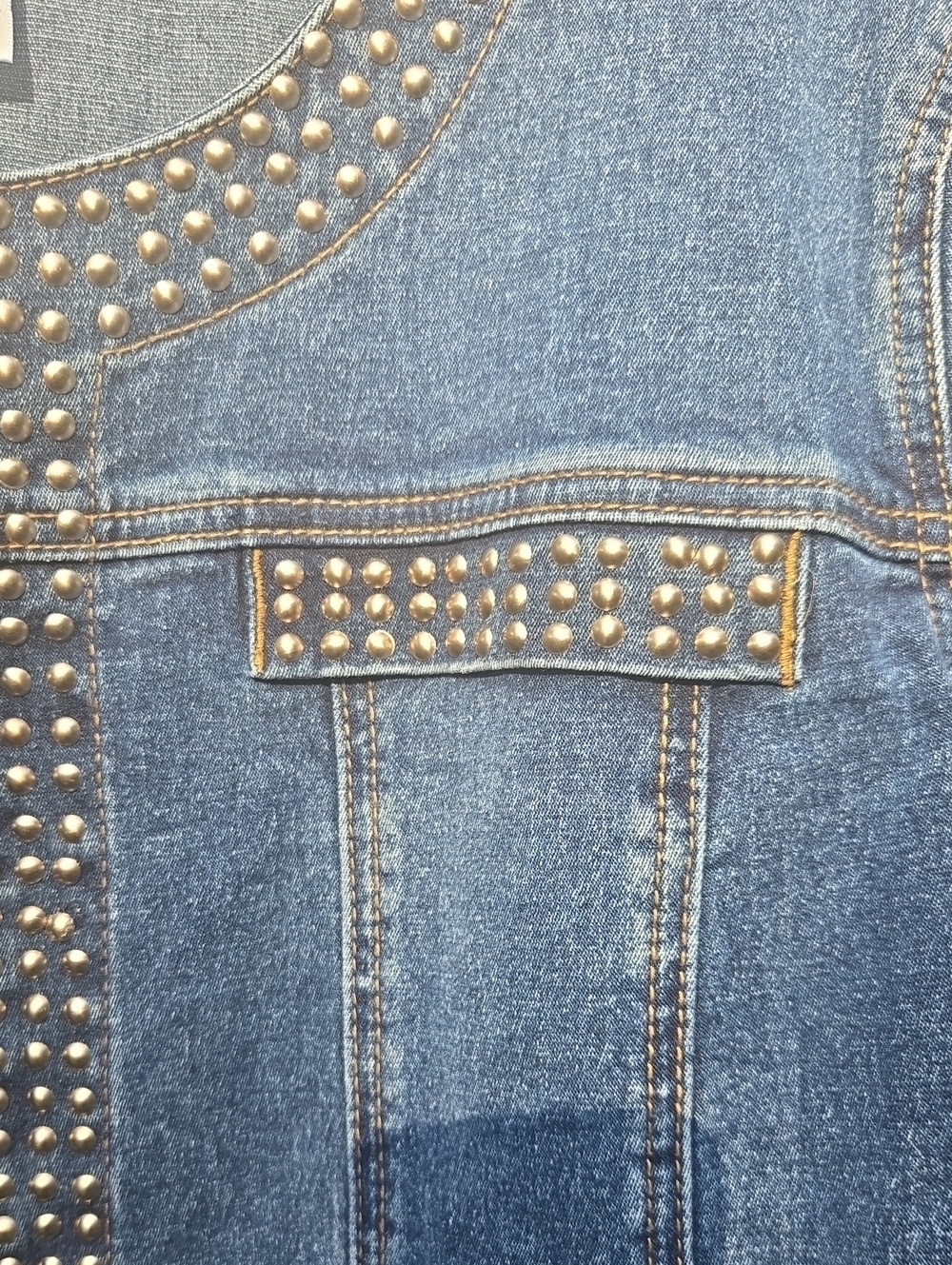 Embellished Denim Jacket Sz. XL - Picture 4 of 8
